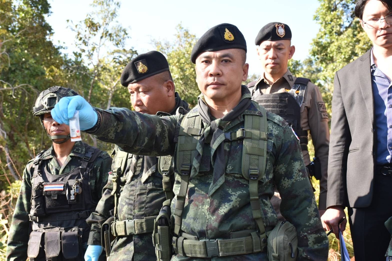 กองกำลังผาเมือง ปะทะกลุ่มขบวนการลักลอบลำเลียงยาเสพติด ยึดยาบ้า จำนวน 3,980,000 เม็ด ในพื้นที่ อำเภอเวียงแหง จังหวัดเชียงใหม่