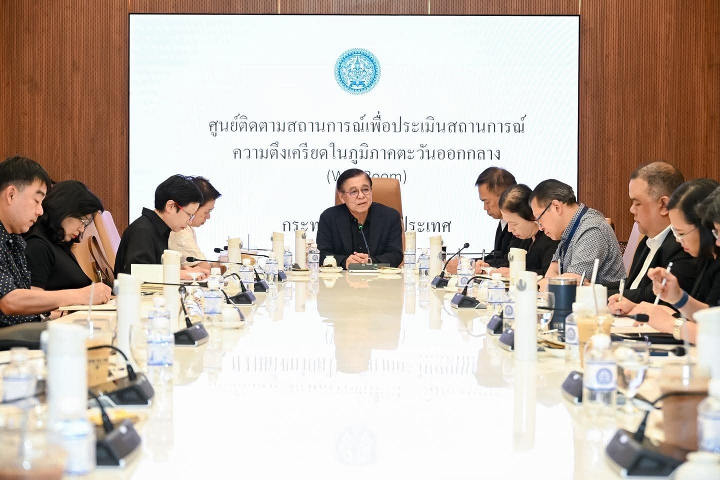 &nbsp;กต. เปิดลงทะเบียนคนไทยในตะวันออกกลาง แจ้งความประสงค์กลับประเทศ! ยันแผนอพยพพร้อม ๑๐๐%&nbsp;