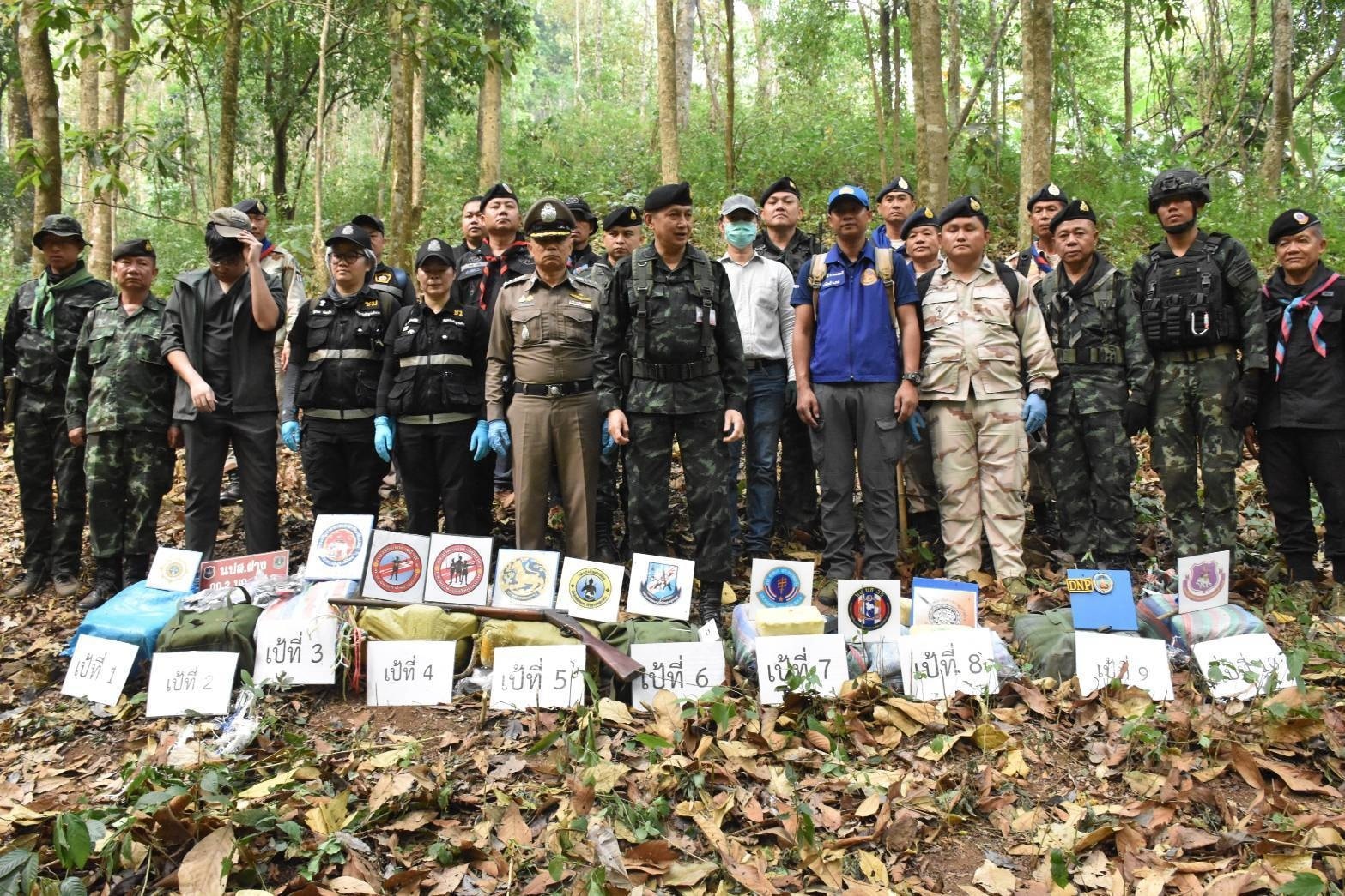 กองกำลังผาเมือง ปะทะกลุ่มขบวนการลักลอบลำเลียงยาเสพติด ยึดยาบ้า 1,150,000 เม็ด ในพื้นที่ อำเภอฝาง จังหวัดเชียงใหม่