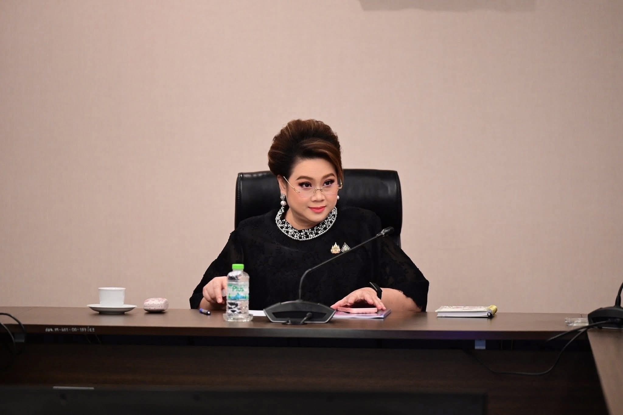 &ldquo;ศุภมาส&rdquo; มอบ &ldquo;พัชรินทร์&rdquo; ลุยปม &ldquo;เที่ยวบินยกเลิก&rdquo; ร่วม กพท. บังคับคืนเงิน 14-60 วัน เคลียร์เคสร้องทุกข์ทุกรายไม่ตกหล่น