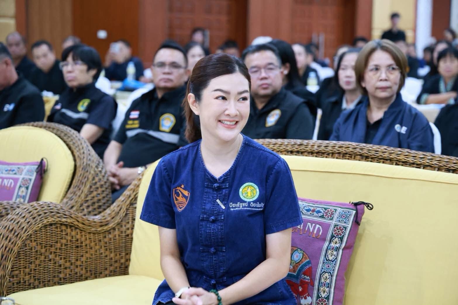 รมช.เกษตรฯ เดินหน้า &ldquo;ครูบัญชีอาสาทุกตำบล&rdquo; ใช้ SmartME Plus เสริมวินัยการเงิน ช่วยเกษตรกรแก้หนี้ สร้างความมั่นคงอย่างยั่งยืน